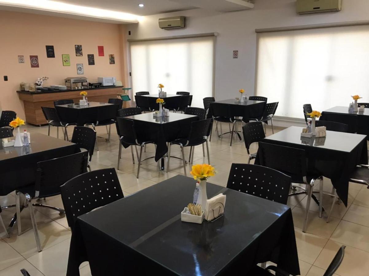 Buriti Hotel Jatai Bagian luar foto